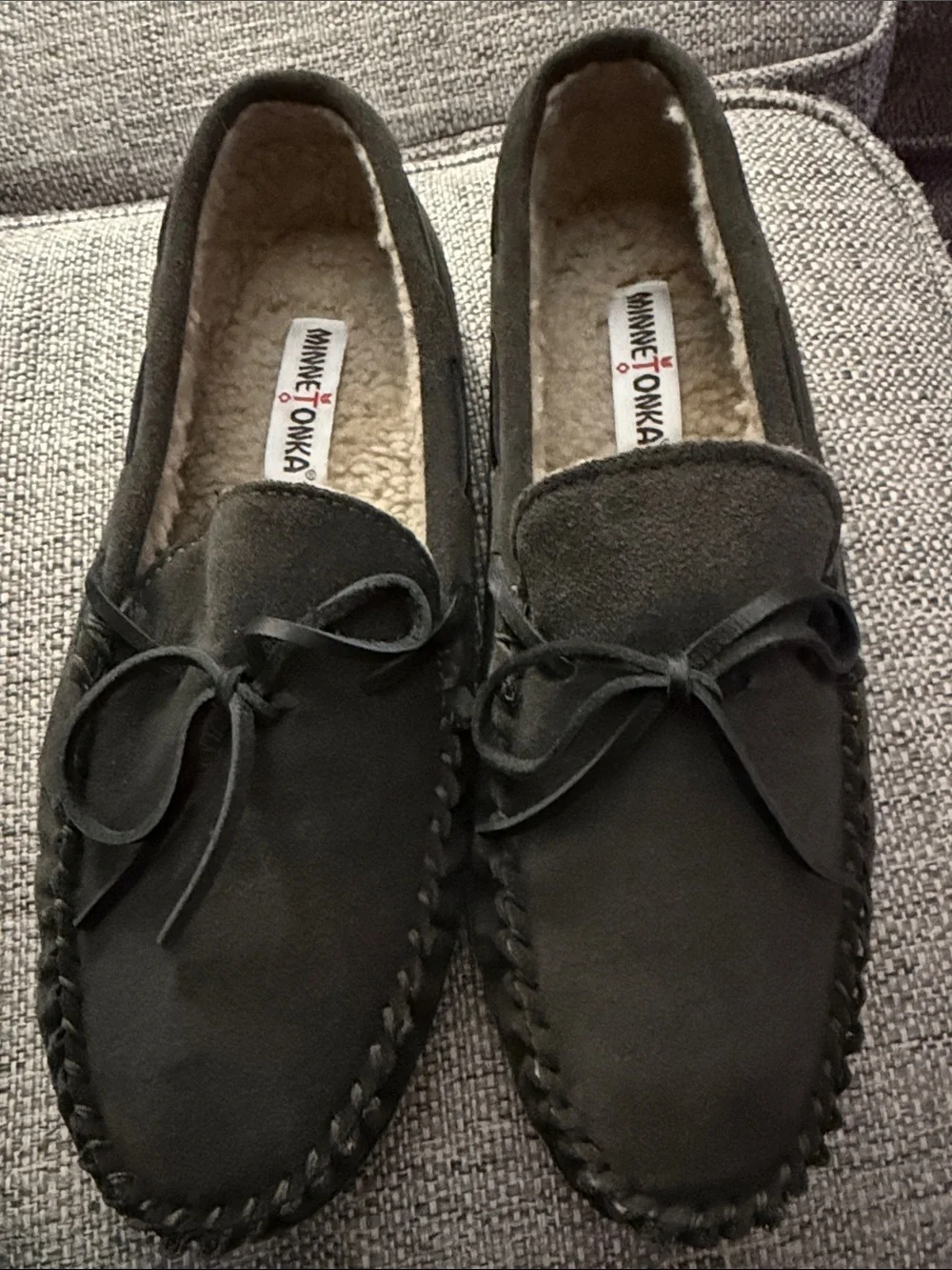 NEW Minnetonka Men’s Casey Suede Moccasin Slippers Faux Shearling Lining Size 12